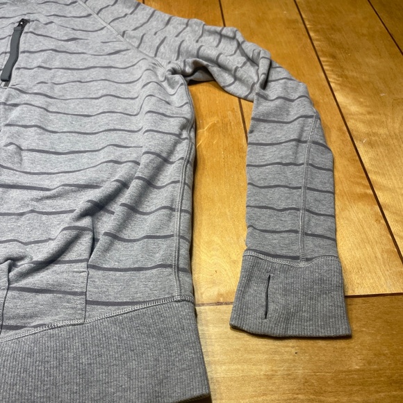 Lululemon Gray Stripe Rollin With My Omies Hoodie Sweatshirt Size XL - Picture 11 of 15